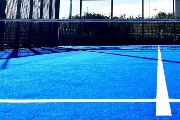 lapangan padel