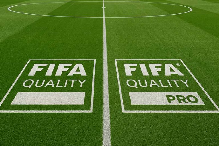 de que é feito o relvado de futebol