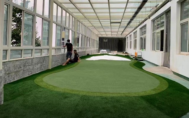 custom turf panels for indoor golf studios