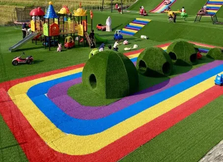 公共の遊び場のための商業遊び場芝生ソリューション - Mighty Grass